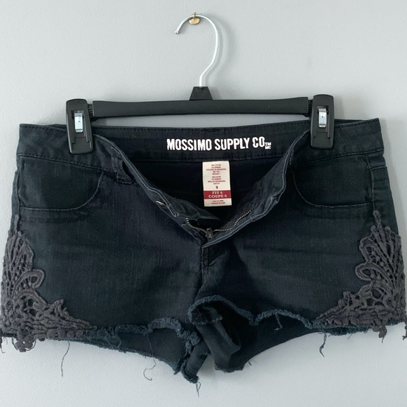 Mossimo Supply Co. Black Shorts Size 9 Junior - Picture 3 of 4